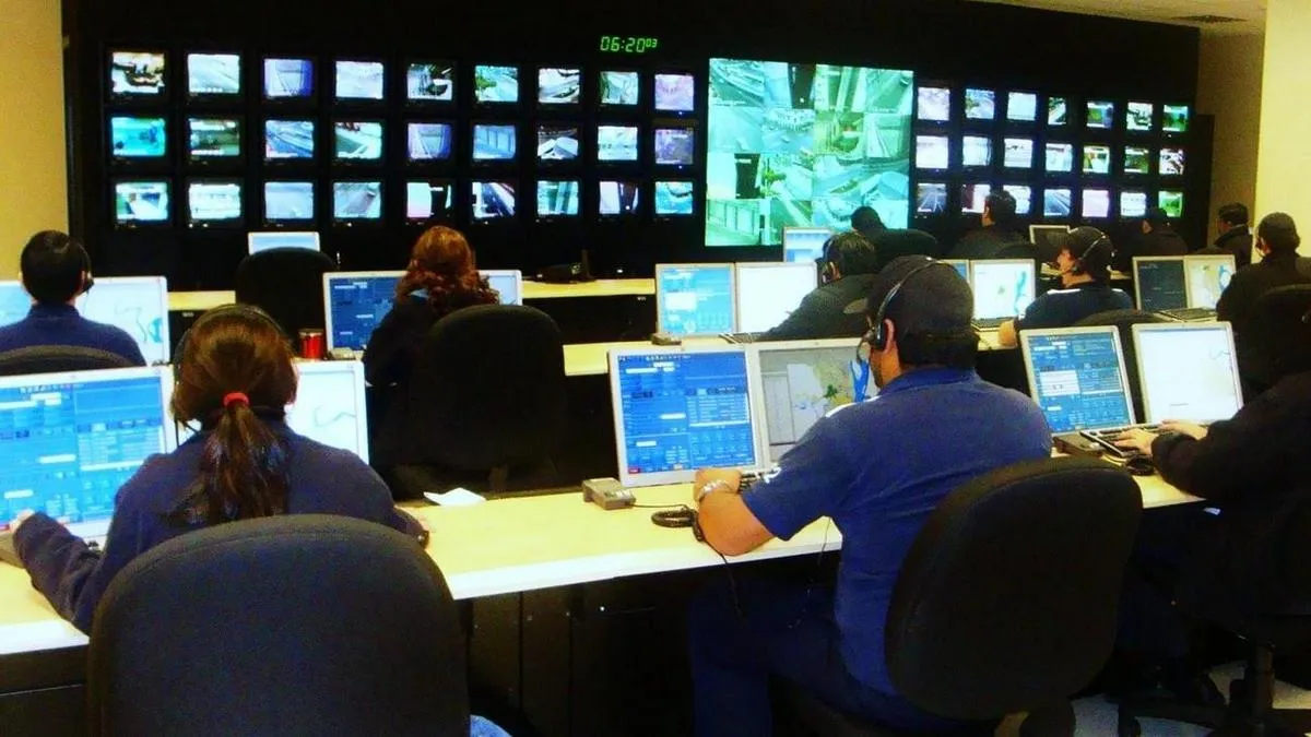 A successful call center that uses call center KPIs to stay organized.