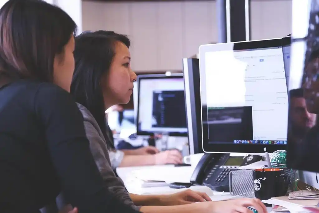 Key features for digital signage cloud software