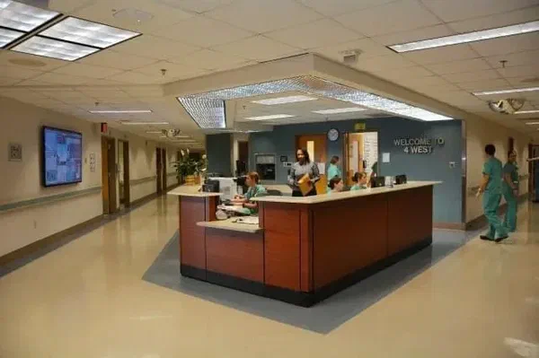 A hospital display screen using hospital digital signage software.